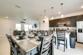 Bright, Pet-Friendly Home 16 Mi to Downtown Ocala